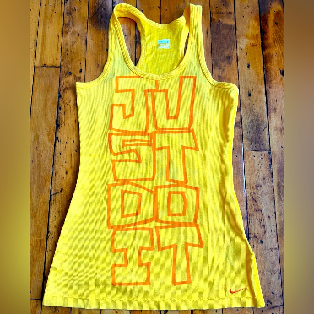 NWOT Yellow Nike “Just do it” graphic tank in size small